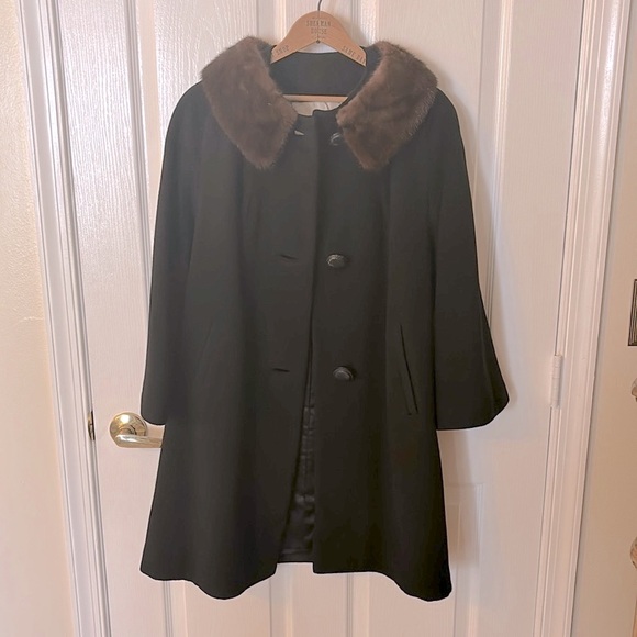 Vintage Davison’s Cashmere coat with mink collar. M/L smoke free. 1970’s. - Picture 1 of 9
